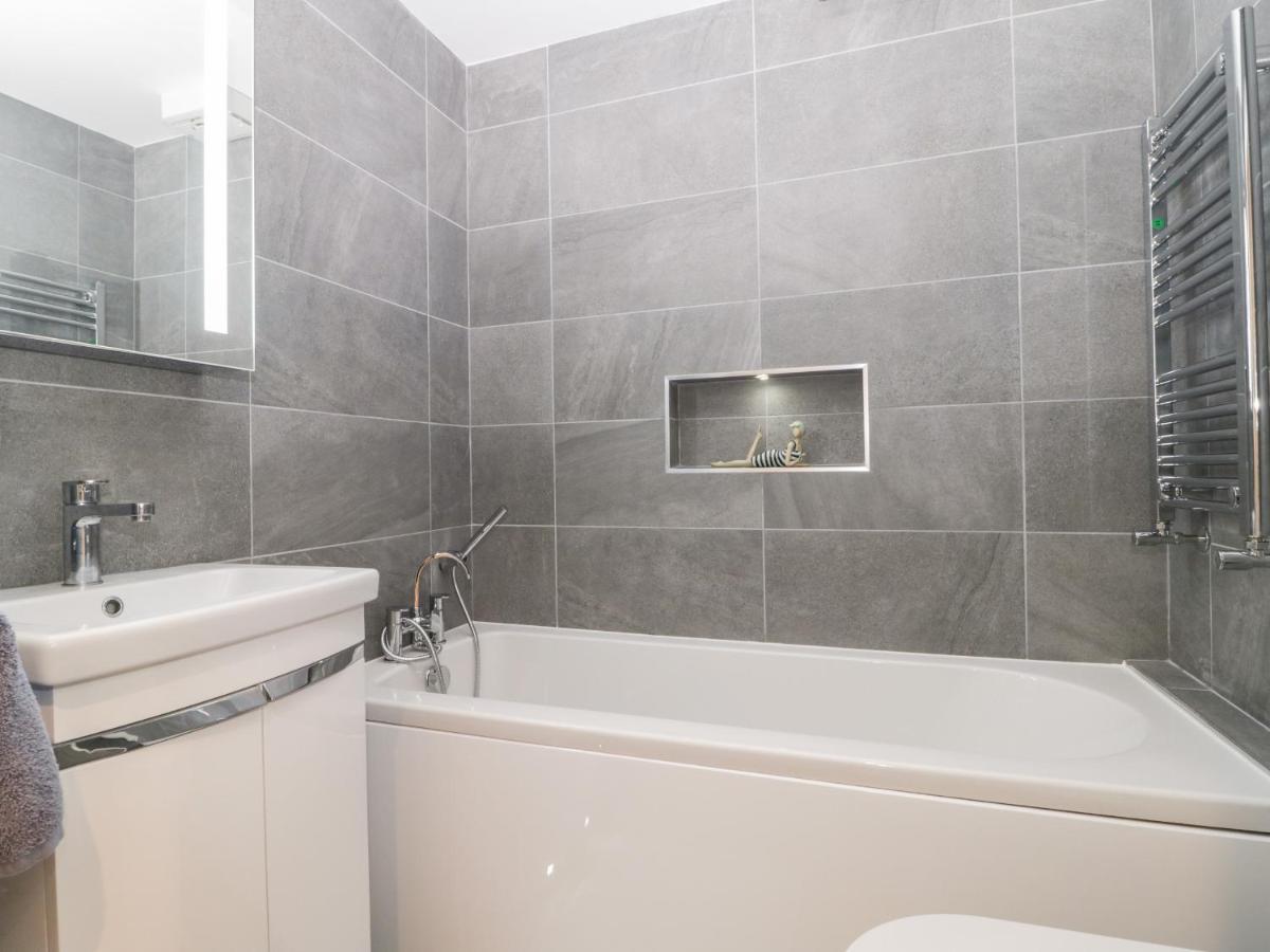 Apartamento Flat 2, 38 Preston Road Weymouth Exterior foto